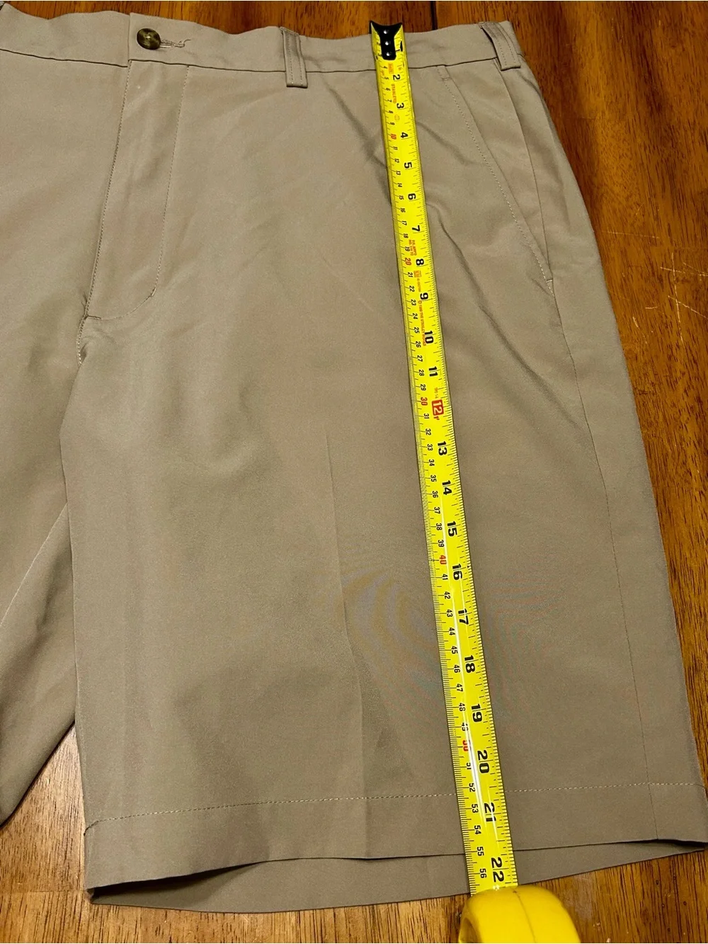 PGA Tour Beige Flat Front Men's Shorts Size 38